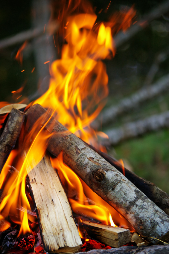 How to Build a Campfire | Blain's Farm & Fleet Blog